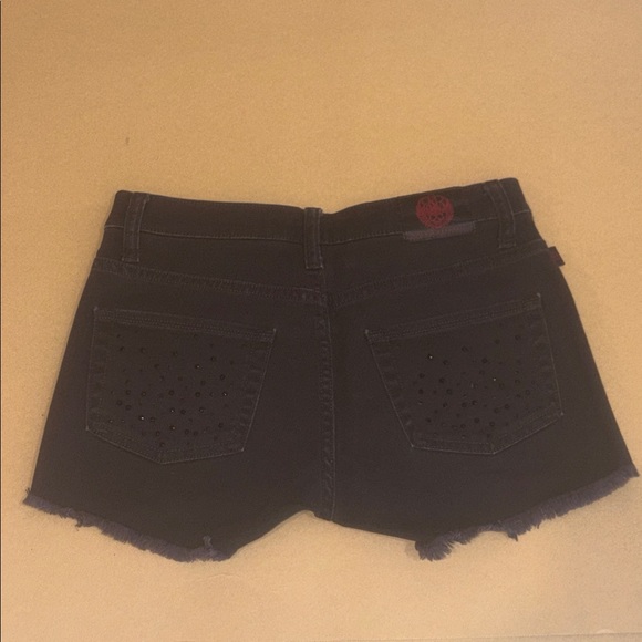 Rock & Republic Black on black Rhinestone ‘Lolita’  jean shorts - Picture 4 of 4